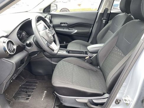 Used 2024 Nissan Kicks SV image 14