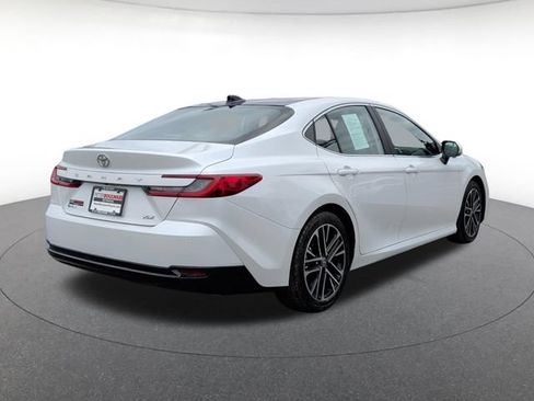 Used 2025 Toyota Camry XLE w/ Premium Plus Package FWD image 6