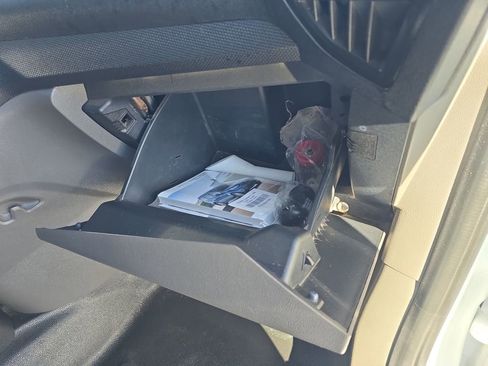 Used 2022 Ford Transit Connect XL image 17