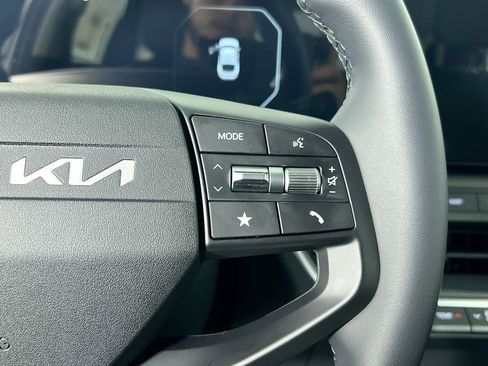New 2025 Kia K4 EX image 19