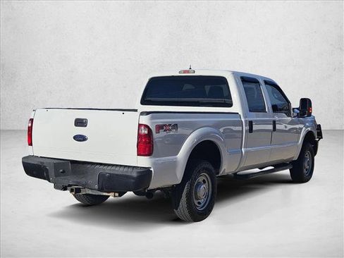 Used 2011 Ford F250 XL w/ PWR Equipment Group image 5
