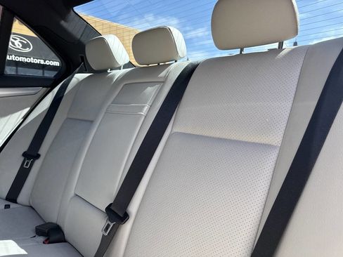 Used 2012 Mercedes-Benz C 250 Sedan image 26