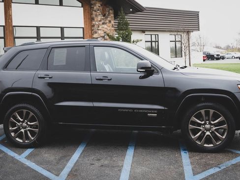 Used 2016 Jeep Grand Cherokee Limited 75th Anniversary image 33