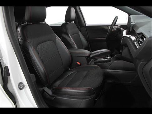 Certified 2024 Ford Escape ST-Line w/ Tech Pack #1 AWD/4WD image 18