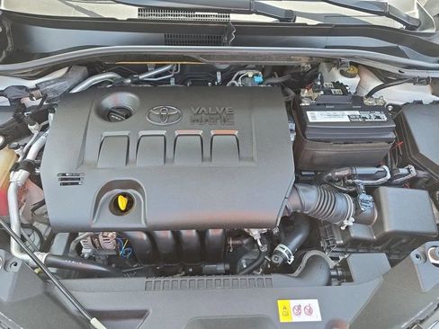 Used 2018 Toyota C-HR XLE FWD image 42