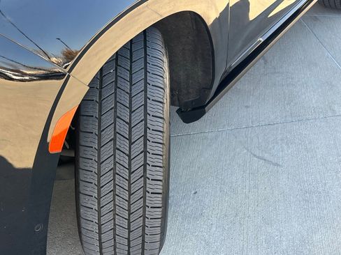 Used 2021 Cadillac Escalade Sport Platinum image 9