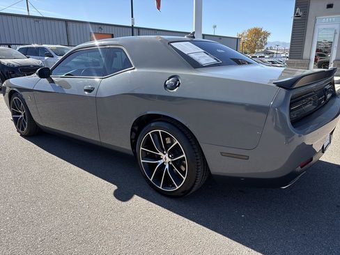 Used 2018 Dodge Challenger R/T Scat Pack image 3