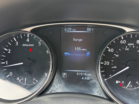 Used 2016 Nissan Rogue S w/ Appearance Package FWD image 22
