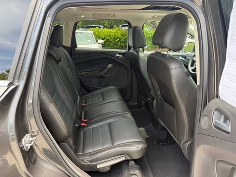 Used 2015 Ford Escape Titanium AWD/4WD image 17