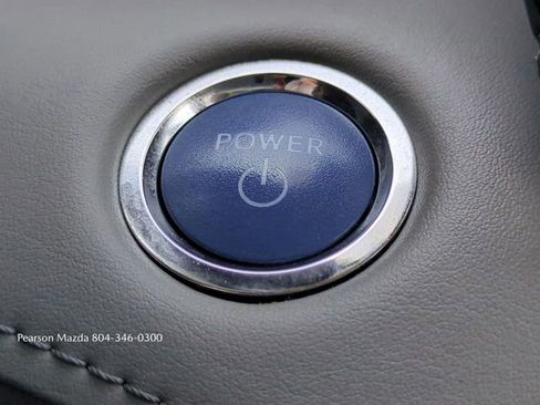 Used 2022 Toyota Highlander XLE image 30