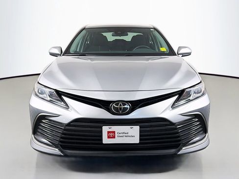 Used 2022 Toyota Camry LE FWD image 2