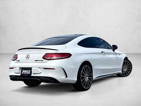 Used 2018 Mercedes-Benz C 300 Coupe image 2