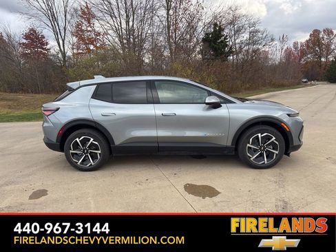 New 2026 Chevrolet Equinox EV LT image 10