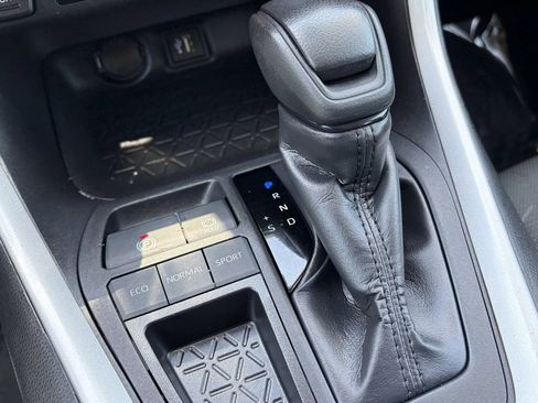 Certified 2024 Toyota RAV4 XLE w/ Convenience Package FWD image 32