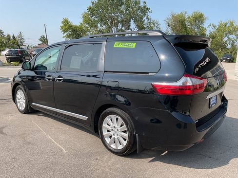 Used 2016 Toyota Sienna Limited w/ Protection Package FWD image 4