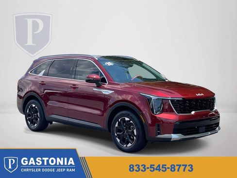 Used 2025 Kia Sorento S w/ Panoramic Sunroof Package FWD image 1