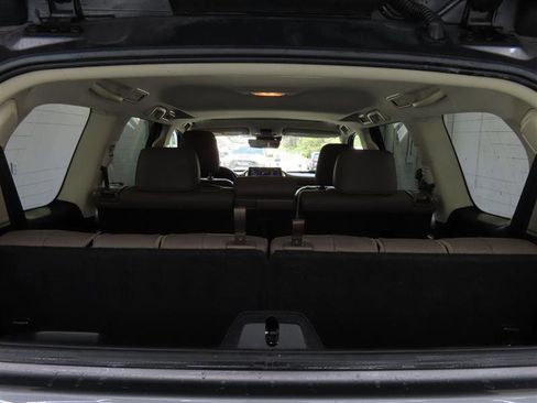 Used 2022 Lexus GX 460 Premium w/ Premium Plus Package image 13