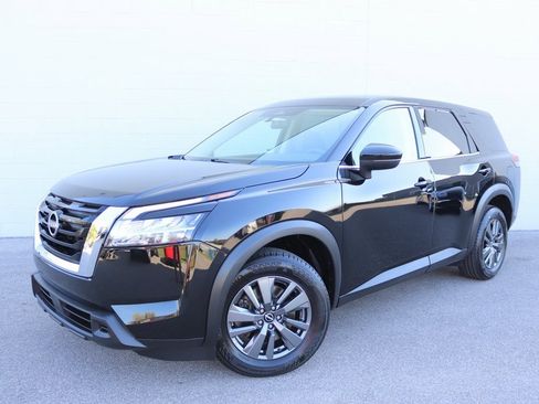 Used 2022 Nissan Pathfinder S image 42