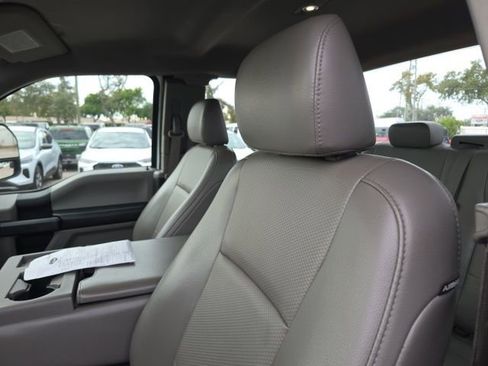 Used 2017 Ford F250 XL w/ Power Equipment Group image 7