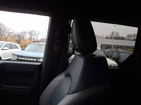 Used 2023 Ford Bronco Outer Banks w/ Sasquatch Package image 17