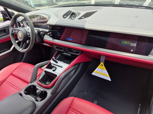 New 2026 Porsche Cayenne GTS AWD/4WD image 27