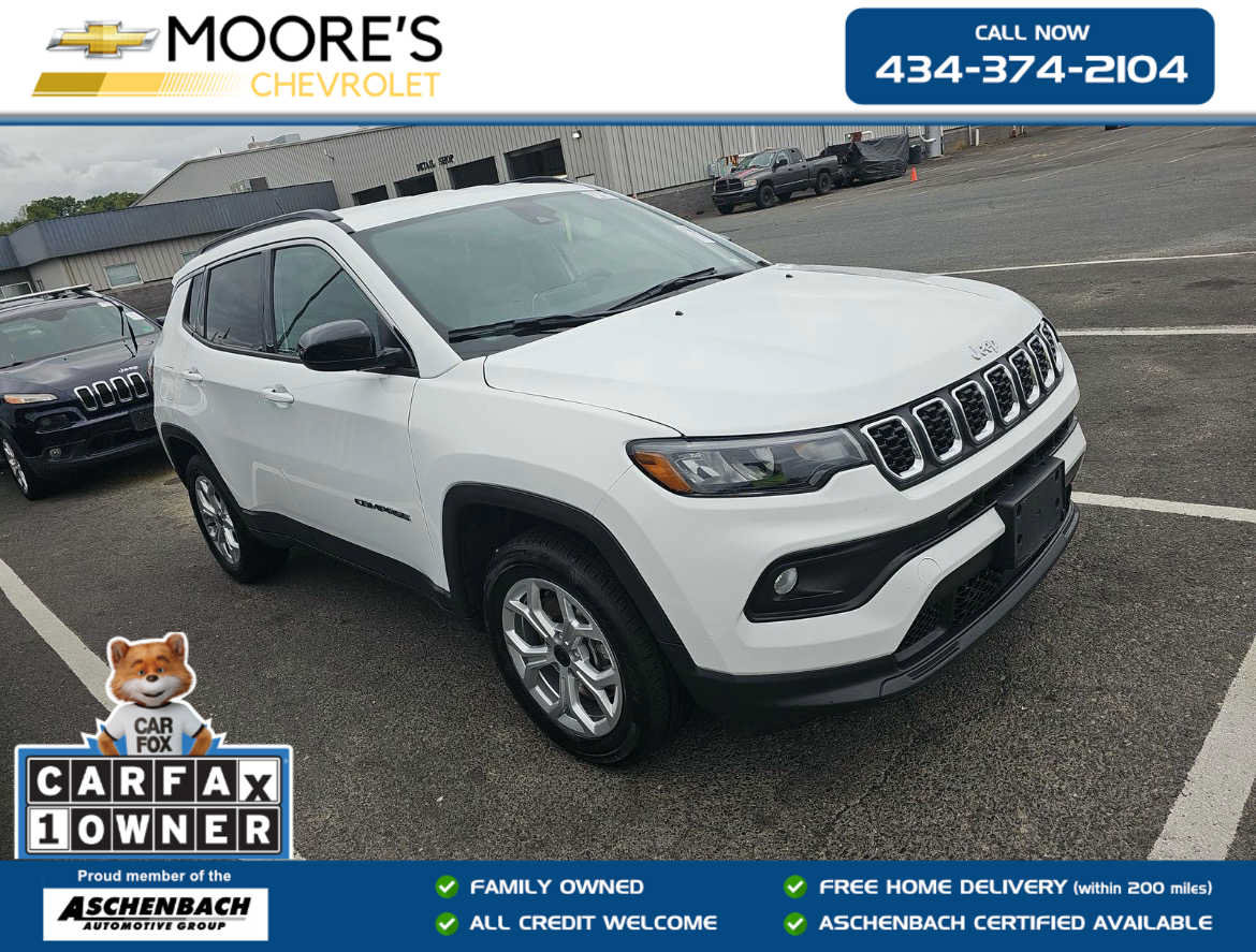 Used 2025 Jeep Compass Latitude AWD/4WD image 1