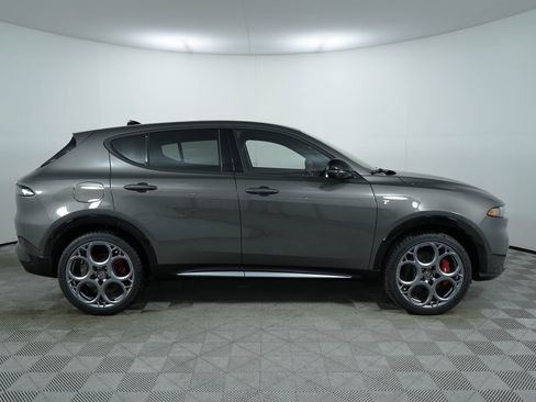 New 2024 Alfa Romeo Tonale Ti image 13
