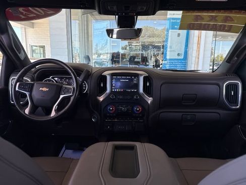 Used 2021 Chevrolet Silverado 2500 LTZ w/ LTZ Premium Package AWD/4WD image 12