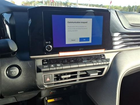 New 2026 Toyota Camry SE w/ Convenience Package FWD image 17