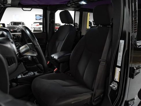 Used 2016 Jeep Wrangler Unlimited Sport image 30