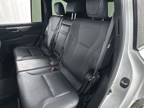 Used 2023 Lexus LX 600 F Sport image 12