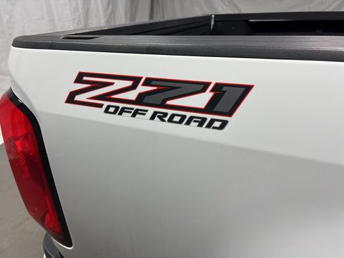 Used 2021 Chevrolet Colorado Z71 image 16