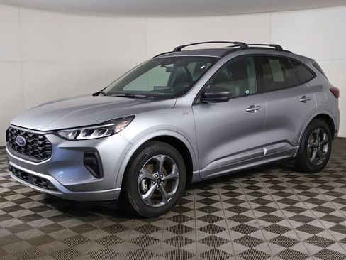 Used 2024 Ford Escape ST-Line w/ Tech Pack #1 FWD image 8