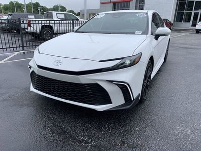 Used 2026 Toyota Camry SE w/ Convenience Package