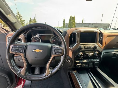 Used 2022 Chevrolet Silverado 2500 High Country AWD/4WD image 23