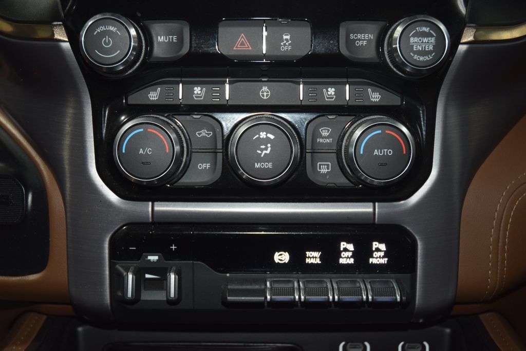 Used 2021 RAM 3500 Limited AWD/4WD image 31