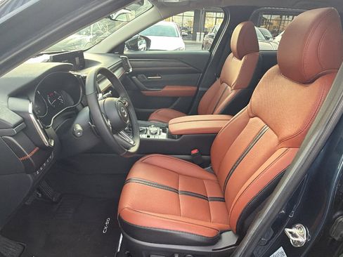 Certified 2025 MAZDA CX-50 2.5 Turbo w/ Premium Plus Pkg image 13