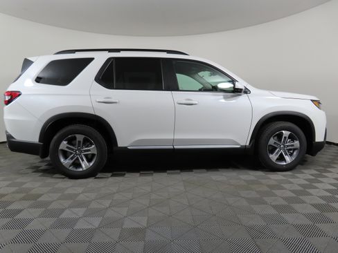 New 2026 Honda Pilot EX-L image 2