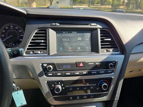 Used 2016 Hyundai Sonata SE image 24