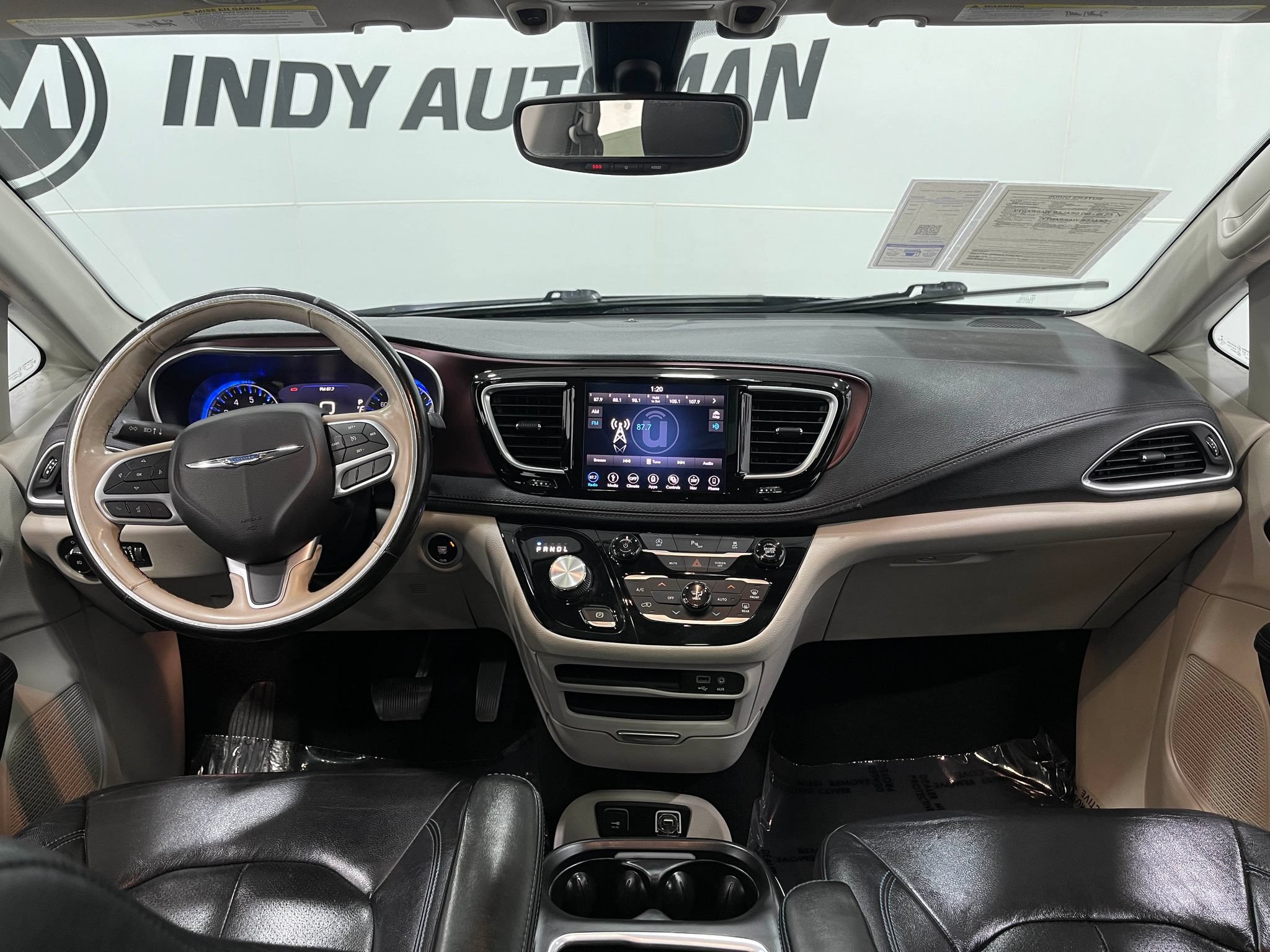 Used 2019 Chrysler Pacifica Limited FWD image 19