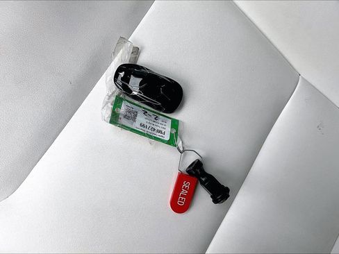 Used 2021 Tesla Model S Long Range image 11