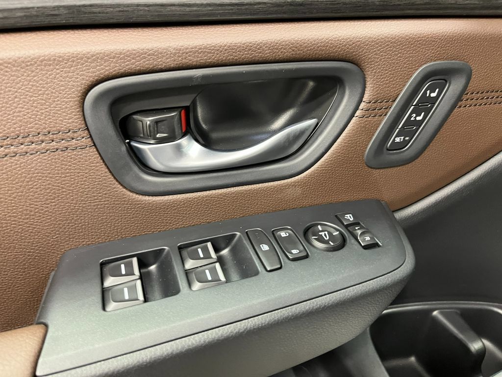 New 2026 Honda Pilot Touring image 13