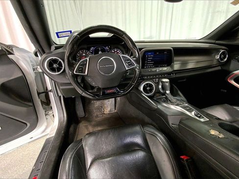 Used 2019 Chevrolet Camaro SS image 11