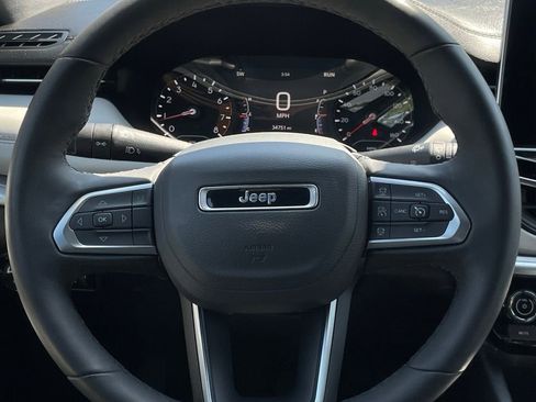 Used 2025 Jeep Compass Limited AWD/4WD image 14