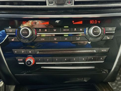 Used 2017 BMW X5 xDrive35d image 24