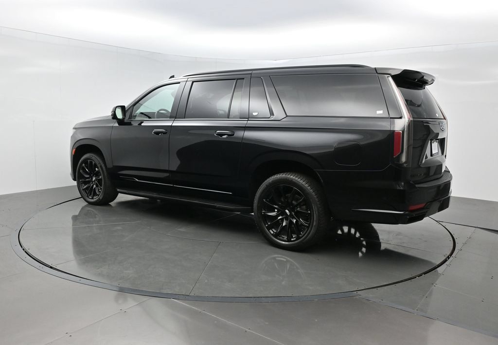 Certified 2023 Cadillac Escalade ESV Sport Platinum w/ LPO, ONYX Package AWD/4WD image 4