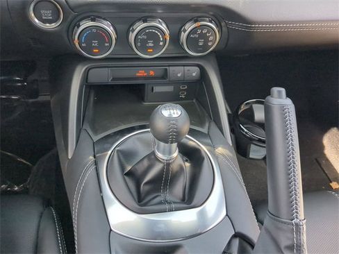 New 2025 MAZDA MX-5 Miata Grand Touring w/ Weather Package image 17