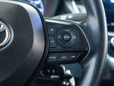 Used 2024 Toyota Corolla LE FWD image 19