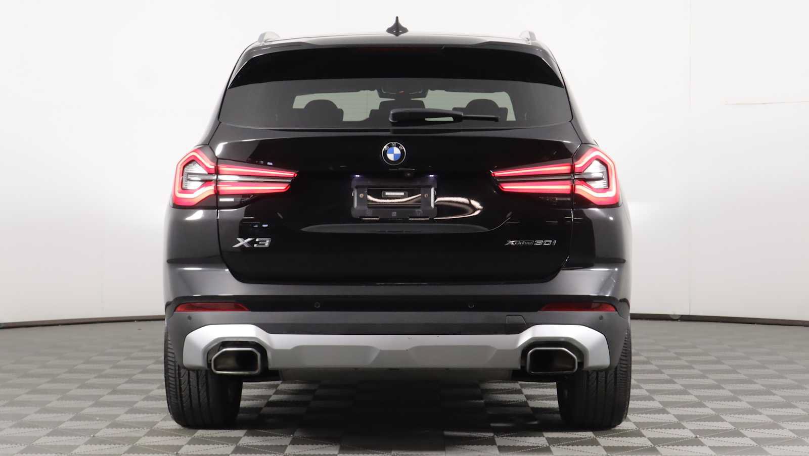Used 2023 BMW X3 xDrive30i w/ Convenience Package AWD/4WD image 5