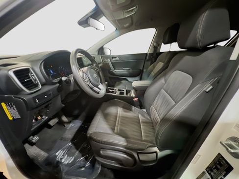 Used 2020 Kia Sportage LX FWD image 14